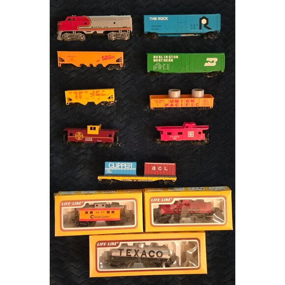 Other - Model Railroad Trains HO Scale Locomotive Rolling Stock Lot Bachmann Lifelike